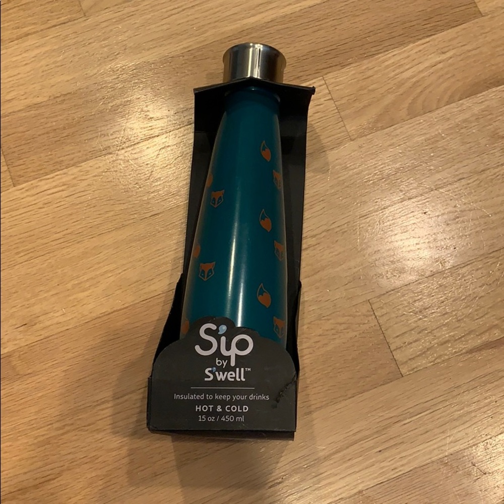 15 oz sip by swell waterbottle never opened